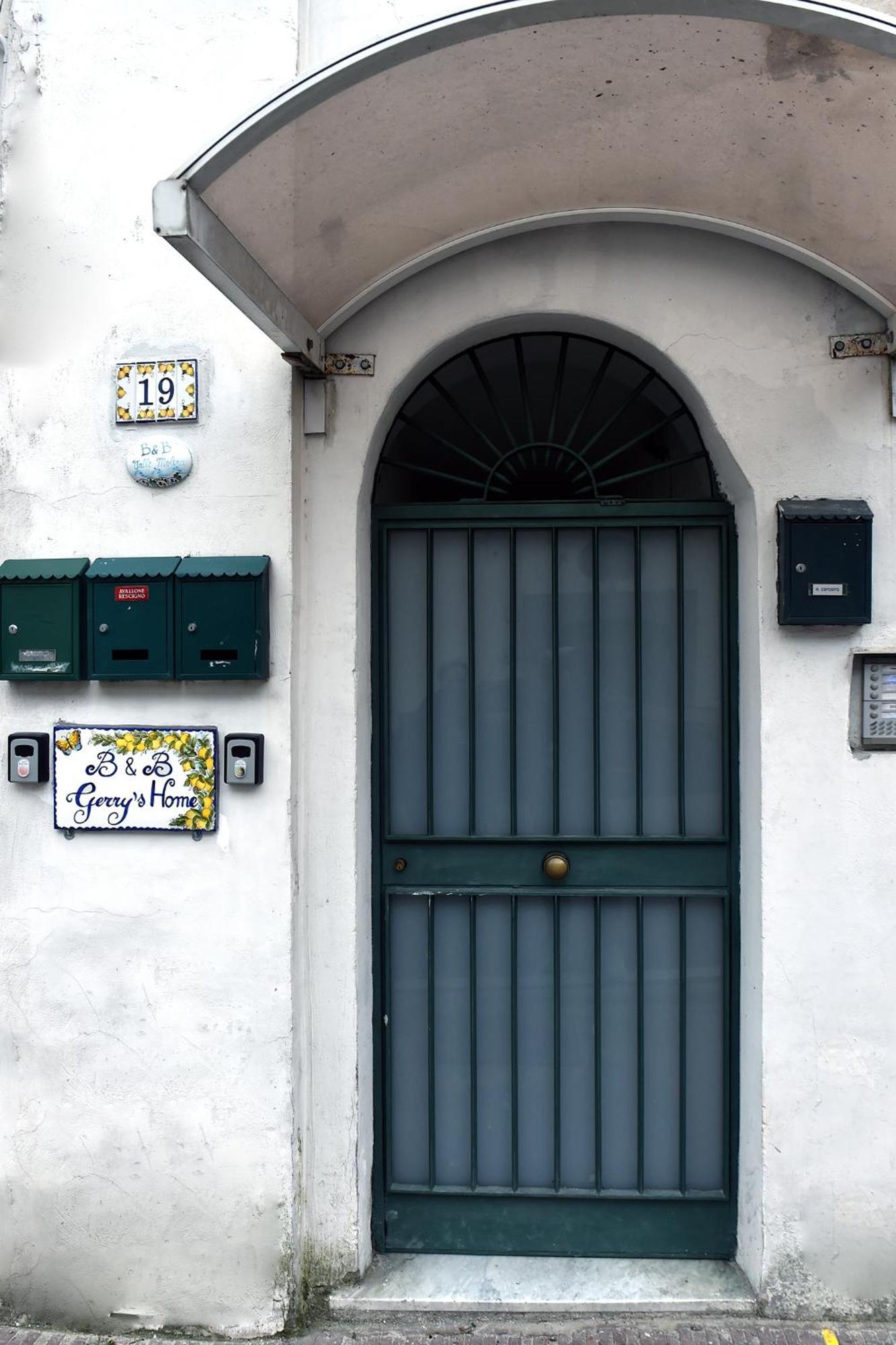 B&B Gerry 'S Home Amalfi Coast Vietri sul Mare Exterior photo